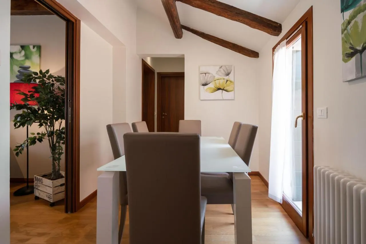 Design Palace Apartment By Wonderful Italy Veneza 0*,  Itália