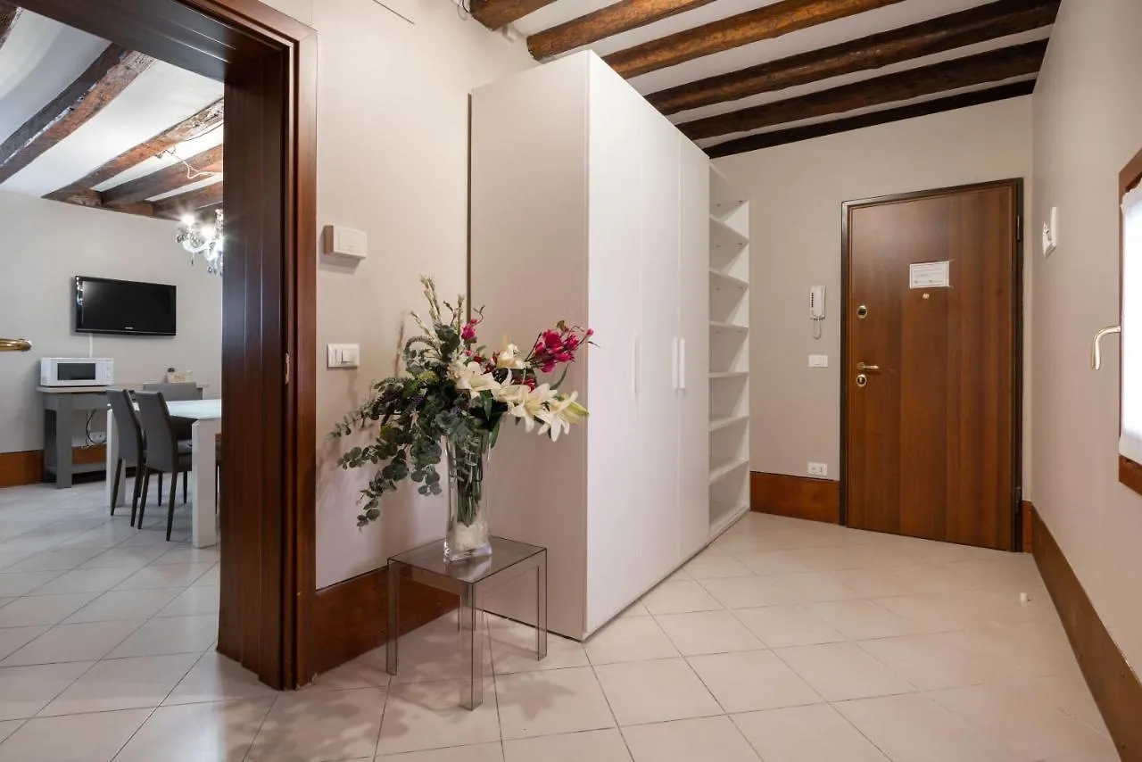 Design Palace Apartment By Wonderful Italy Veneza