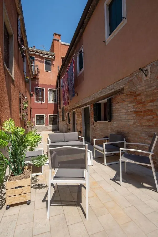 Design Palace Apartment By Wonderful Italy Veneza 0*,  Itália