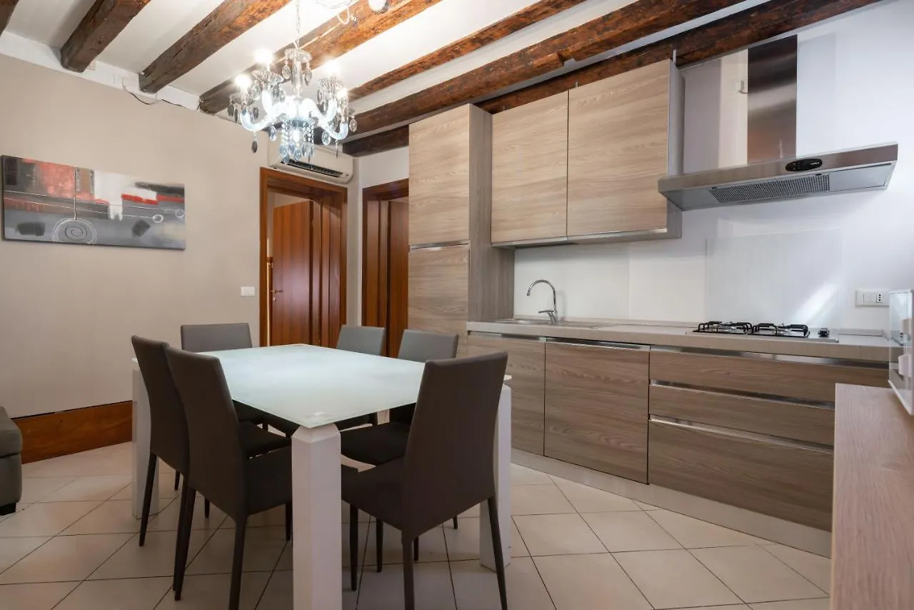 Design Palace Apartment By Wonderful Italy Veneza