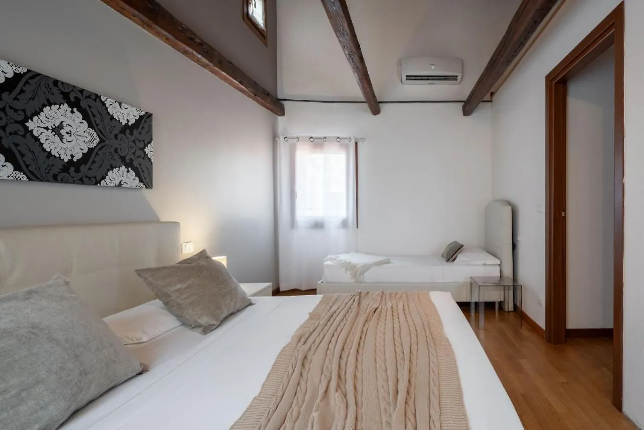 Design Palace Apartment By Wonderful Italy Veneza