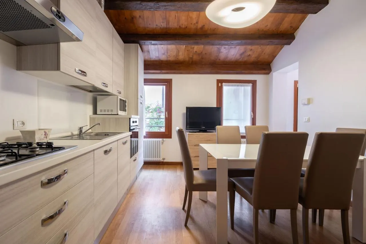 Design Palace Apartment By Wonderful Italy Veneza