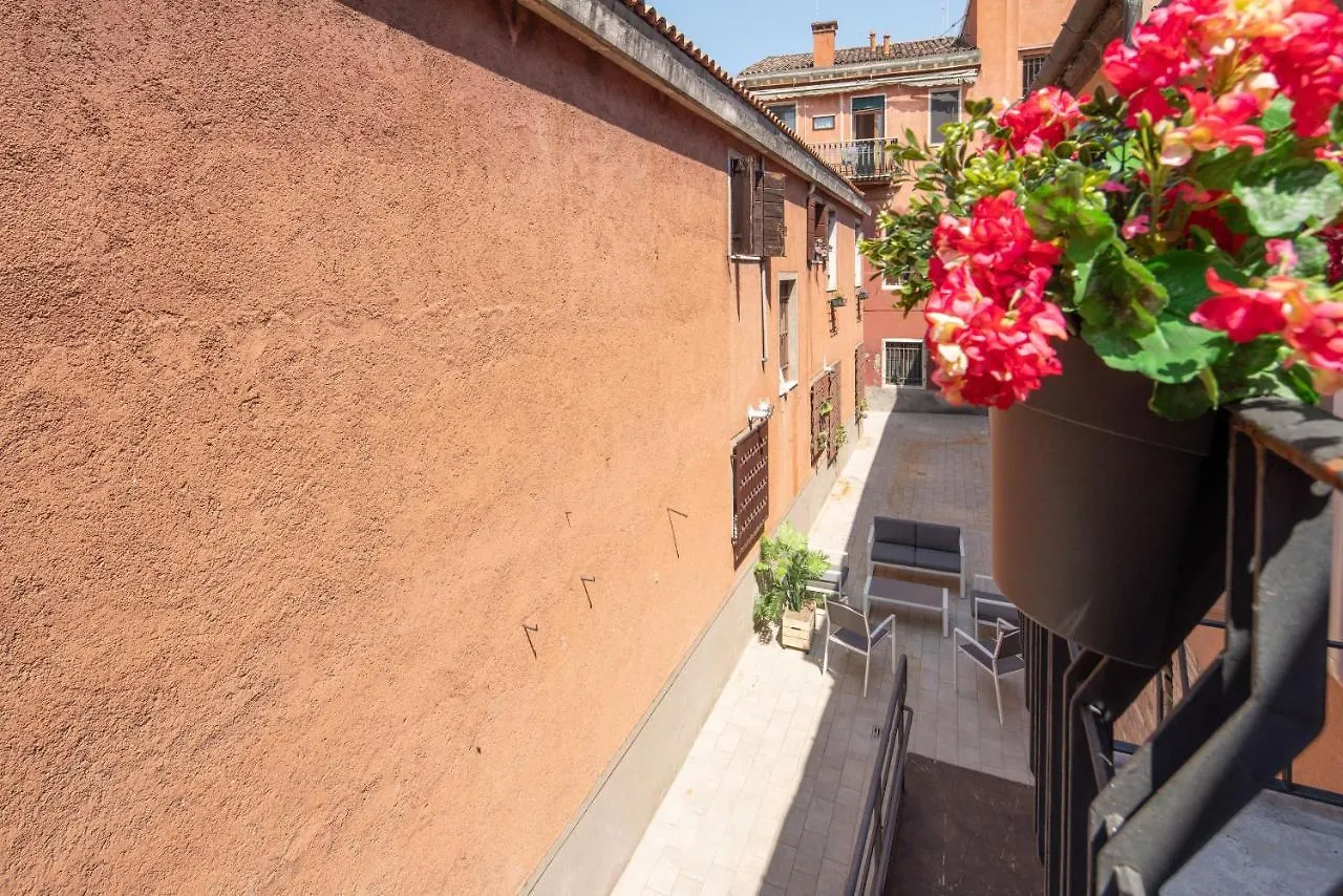 Design Palace Apartment By Wonderful Italy Veneza